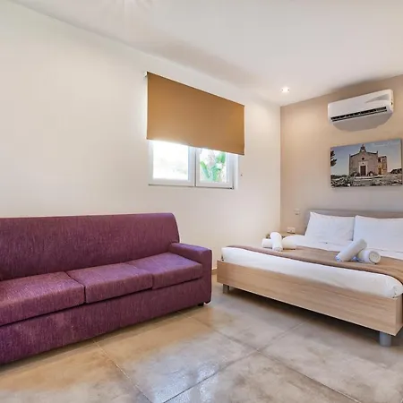 Penthouse, Close To Clubs/schools W/wifi