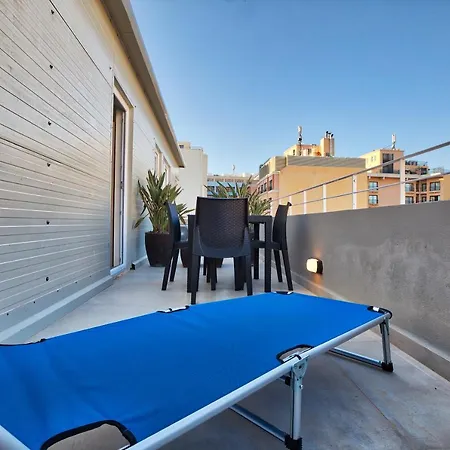 Penthouse, Close To Clubs/schools W/wifi Apartamento *